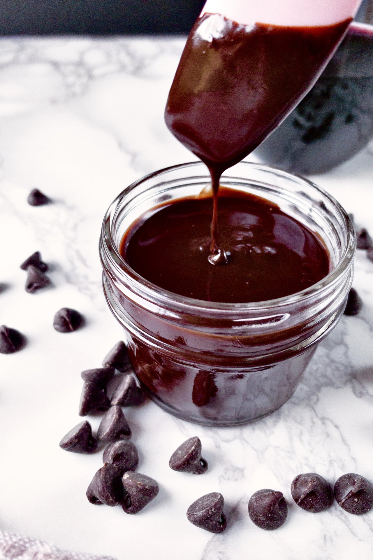 chocolate sauce